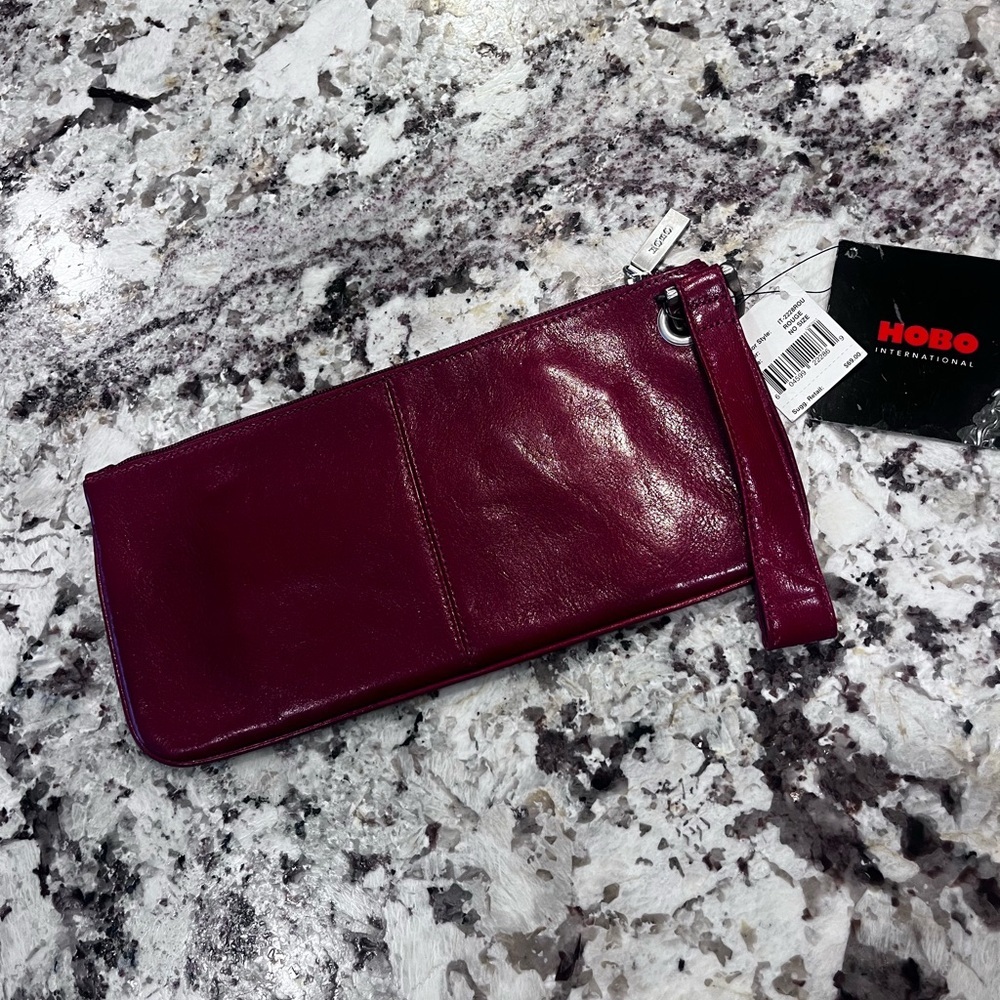 HOBO NWT Zoe Rouge Clutch Wallet
